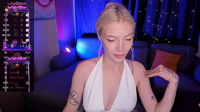 AnyaTaylor_ webcam