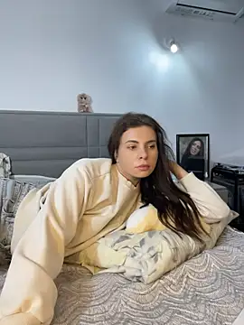 CurlyLara live sex cam