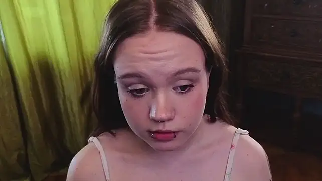 LeahAllsop webcam