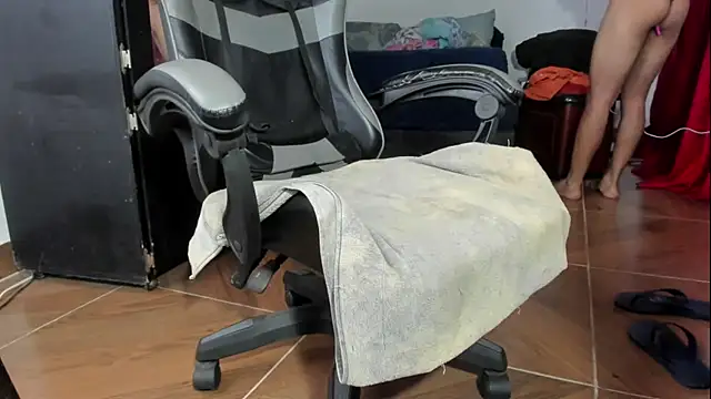 Arian_Pervert webcam