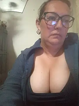 _Saraqueen-- webcam