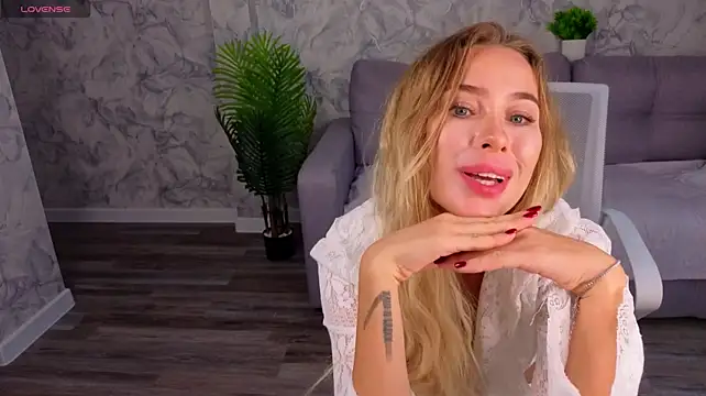 Lady-Alice webcam