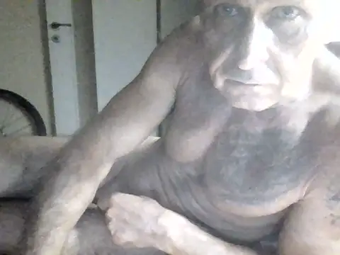 skinner75 webcam