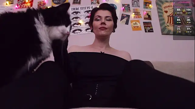 Luna_Blake webcam