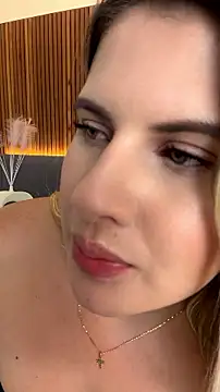 EmiilyAdams_