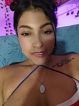 Fox_Roxxan webcam
