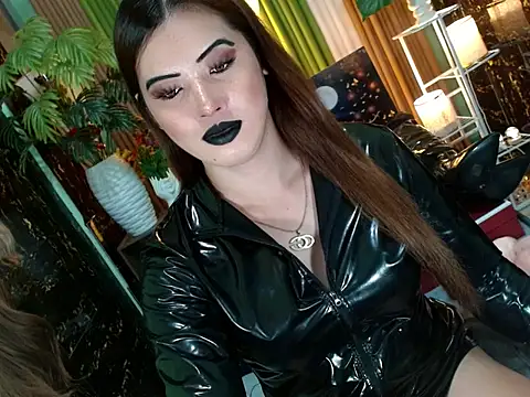 Queen_kendalx19