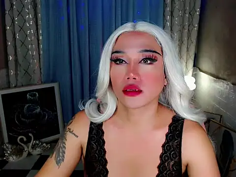 YourNikkieXxx webcam
