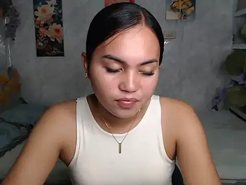 ur_asiankat webcam