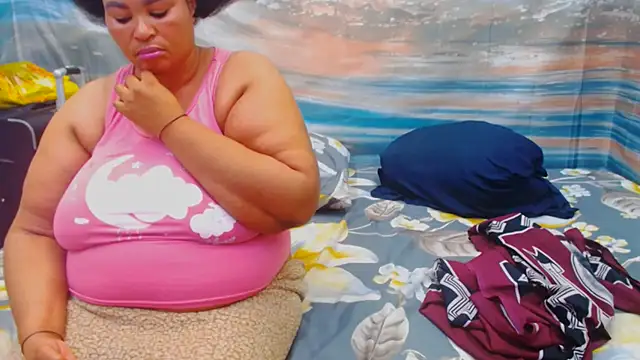 CURVYELEGANCExxx webcam