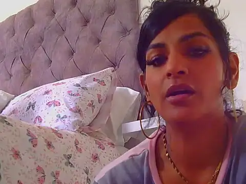 Indiansavage1 live cam preview