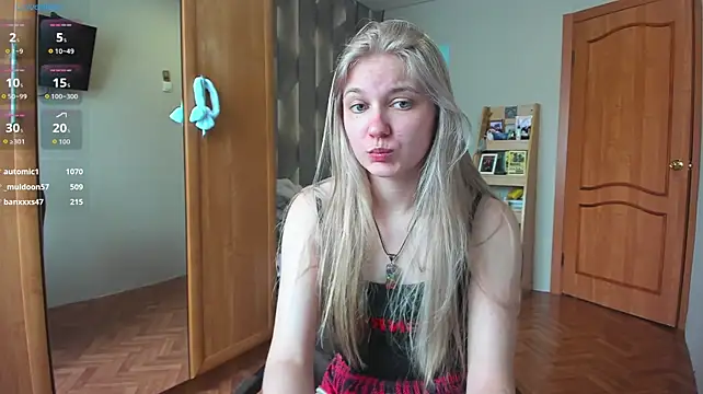 Tiny_Kiss webcam