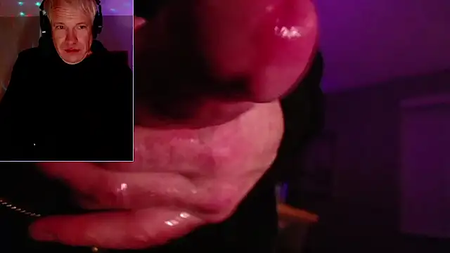 Snarfle82 webcam