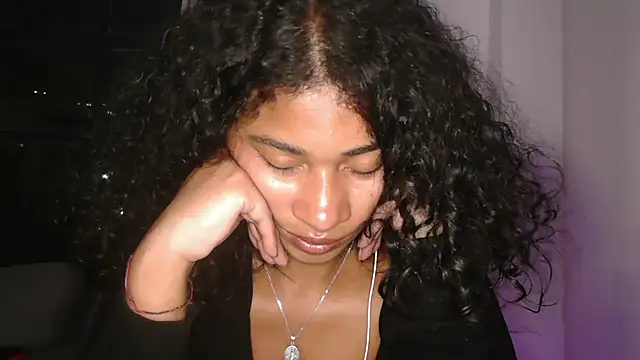 dark_enchantress_ live cam preview