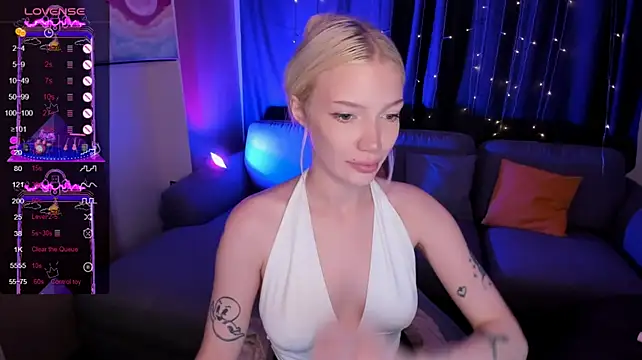 AnyaTaylor_ webcam