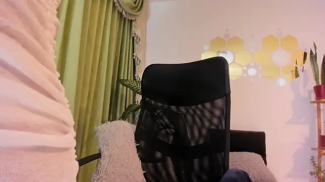 LukaCastillo live sex cam
