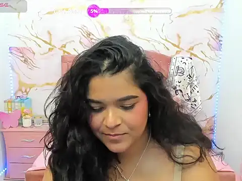 MiaBlakeXXX webcam