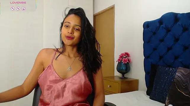 Lili666_ webcam