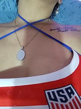Fox_Roxxan live cam preview