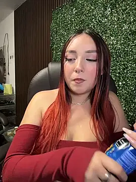 Karen18_boobs