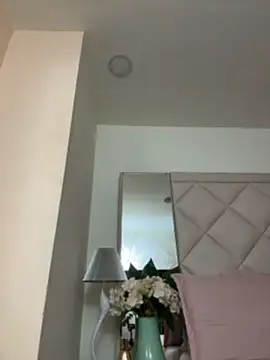 AliciaRoux live cam preview