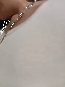 Bella-Camel live cam preview