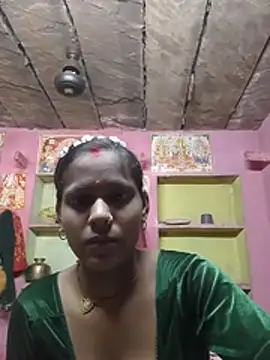 Hot_khusi753