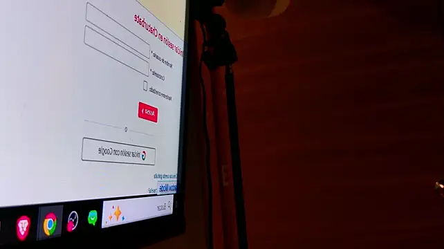 JulsPatel live cam preview