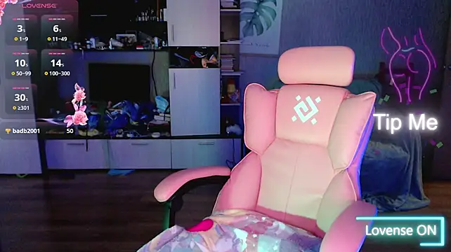 mischellemeow13 webcam