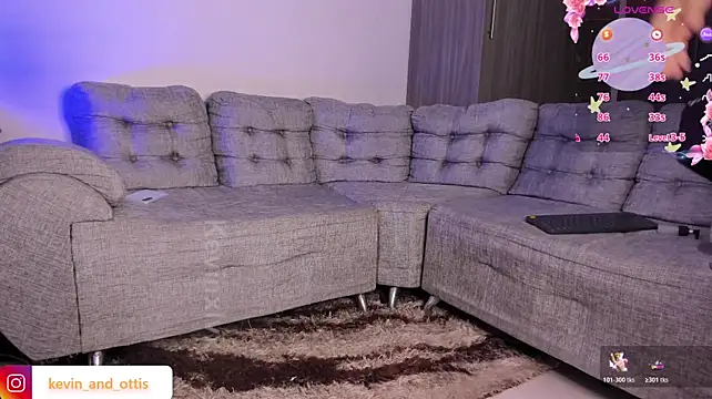 _Ottis_ live cam on StripChat