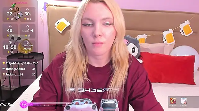 Fluffy_Monica webcam