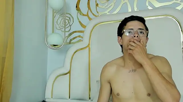 midnightlust_vc webcam