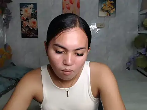 ur_asiankat webcam