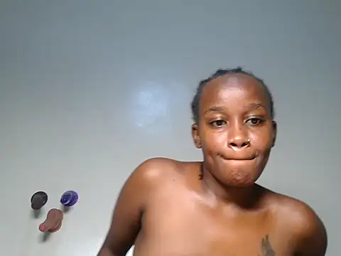SweetVixenass webcam