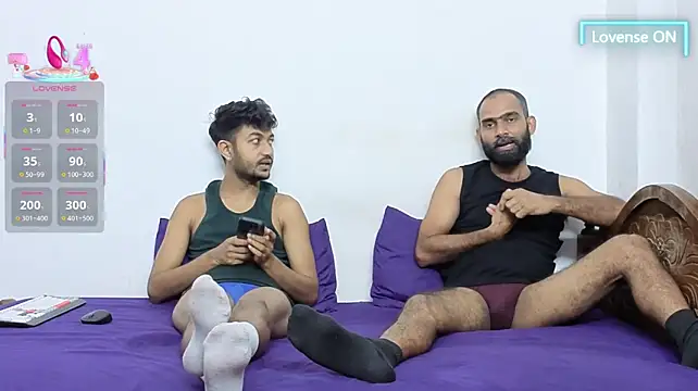 DesiDaddyandSon webcam