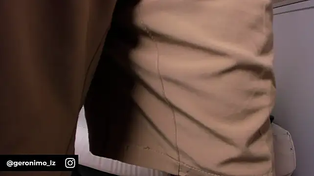 Aaron_Tate webcam