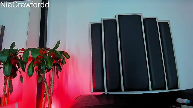 NiaCrawfordd