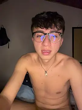 CamiRojas_boy webcam