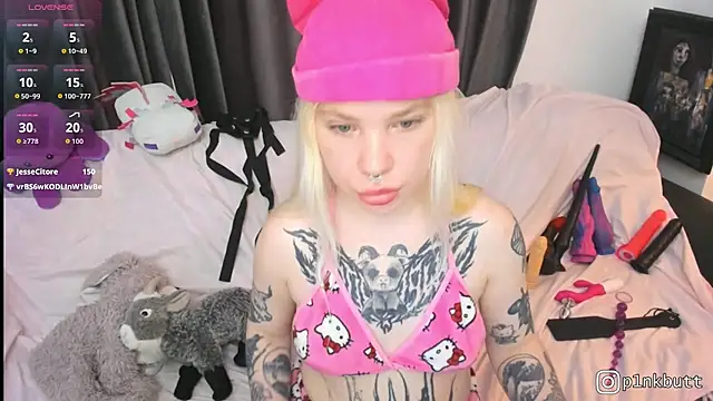 HelenGoat live cam on StripChat