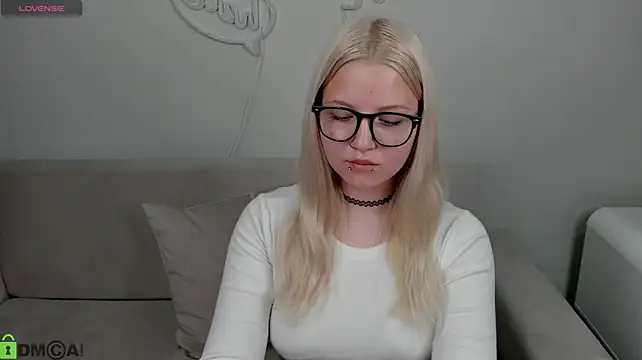 Velvet-Lun live cam on StripChat