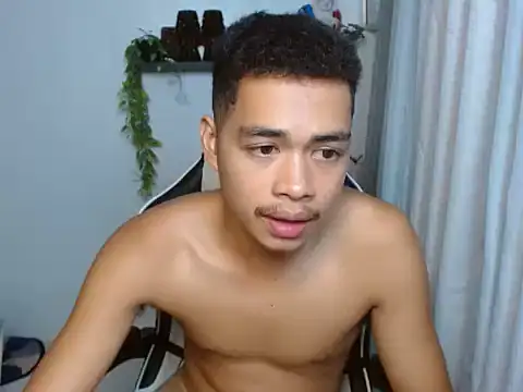 curlyasian_njxx webcam