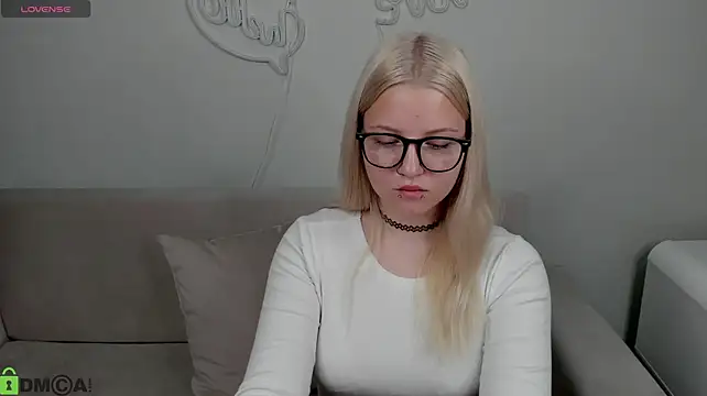 Velvet-Lun webcam
