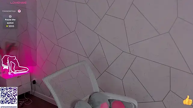 Tiffany-Grace webcam