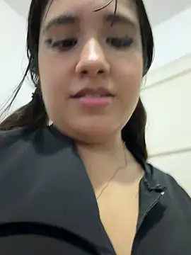 Samantthaescobar ✂ nude webcam chat