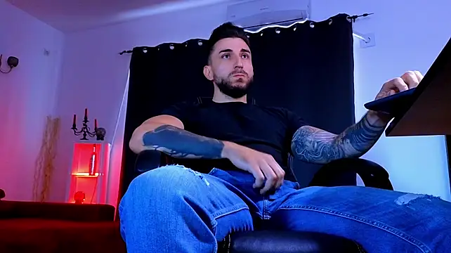 MightyAaron66 webcam