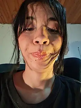 Sweetiedolly011 webcam