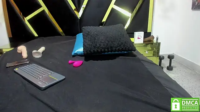 agatha_fit webcam