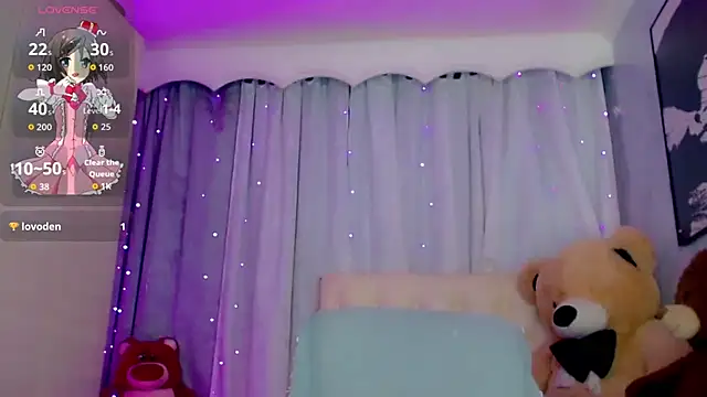 Julia_Bulette1 live cam