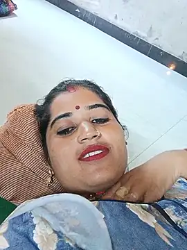 Hot_kamla
