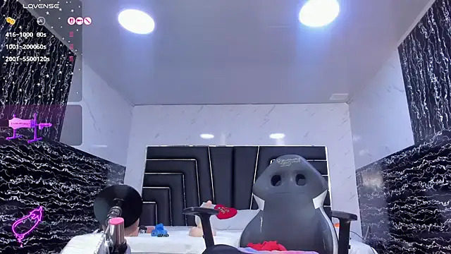 Ladyy_Scarlett webcam